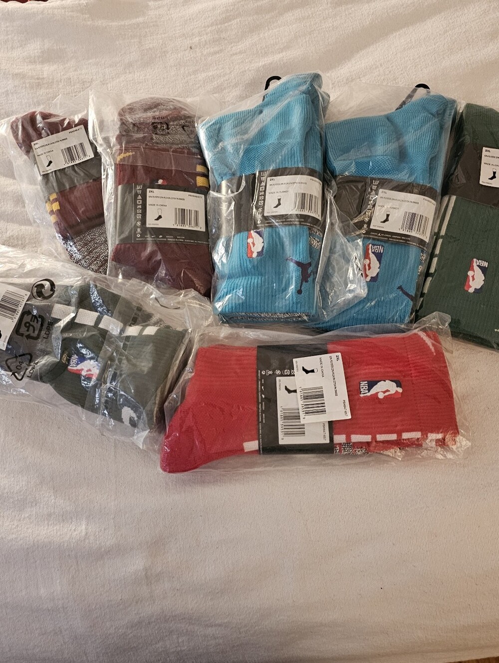 NEW Men Nike NBA AUTHENTICS Jumpman Socks Lot Various Styles And Colors 7 Pairs.